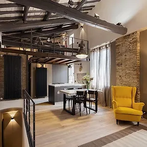 Apartment Loft Navona, Rome